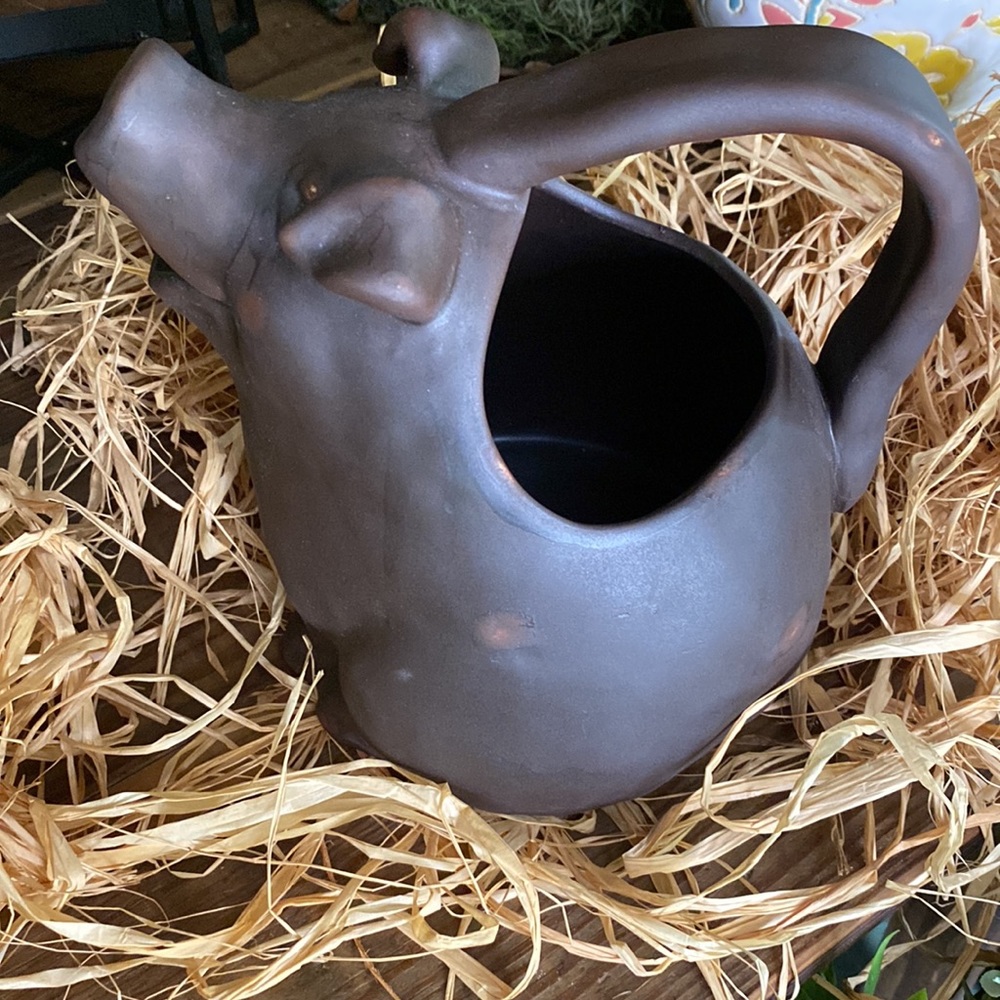 Pottery Barn Vintage Rustic Farmhouse Distressed Pig Pouring Pitcher 🐷 - Picture 5 of 17